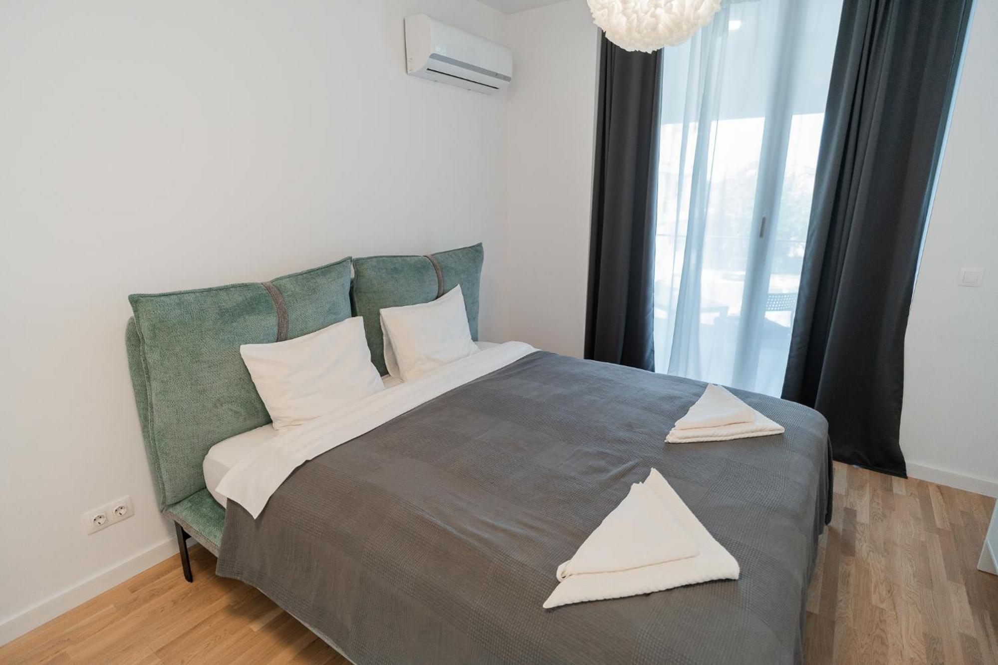 Lagoon Park Apartments With Beach View Бухарест Экстерьер фото